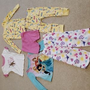 Set of 3 pajamas, size 3T, Disney and Old Navy